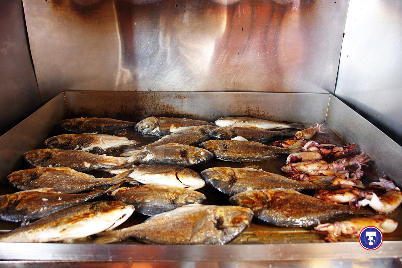 Fully equipped kitchen on MB TORCIDA